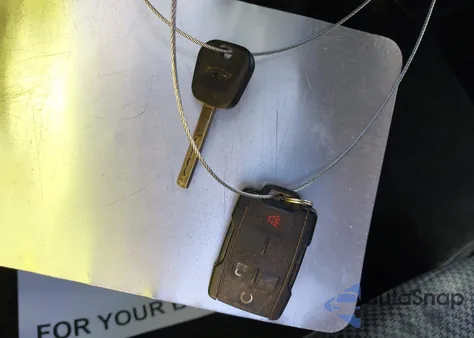 2016 Chevrolet Silverado 1500 2Lt из США, поврежденный, VIN 1GCVKREC9GZ384812